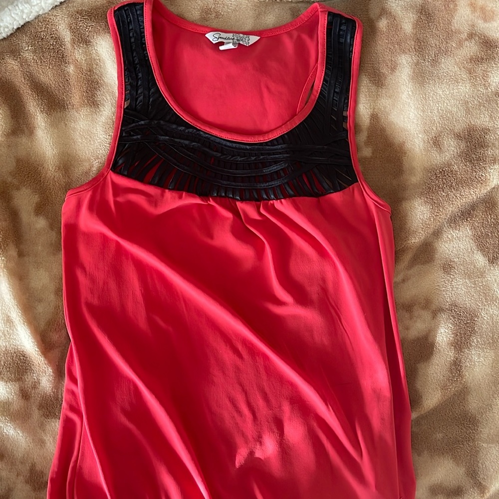 Speechless Sleeveless Blouse with Tie